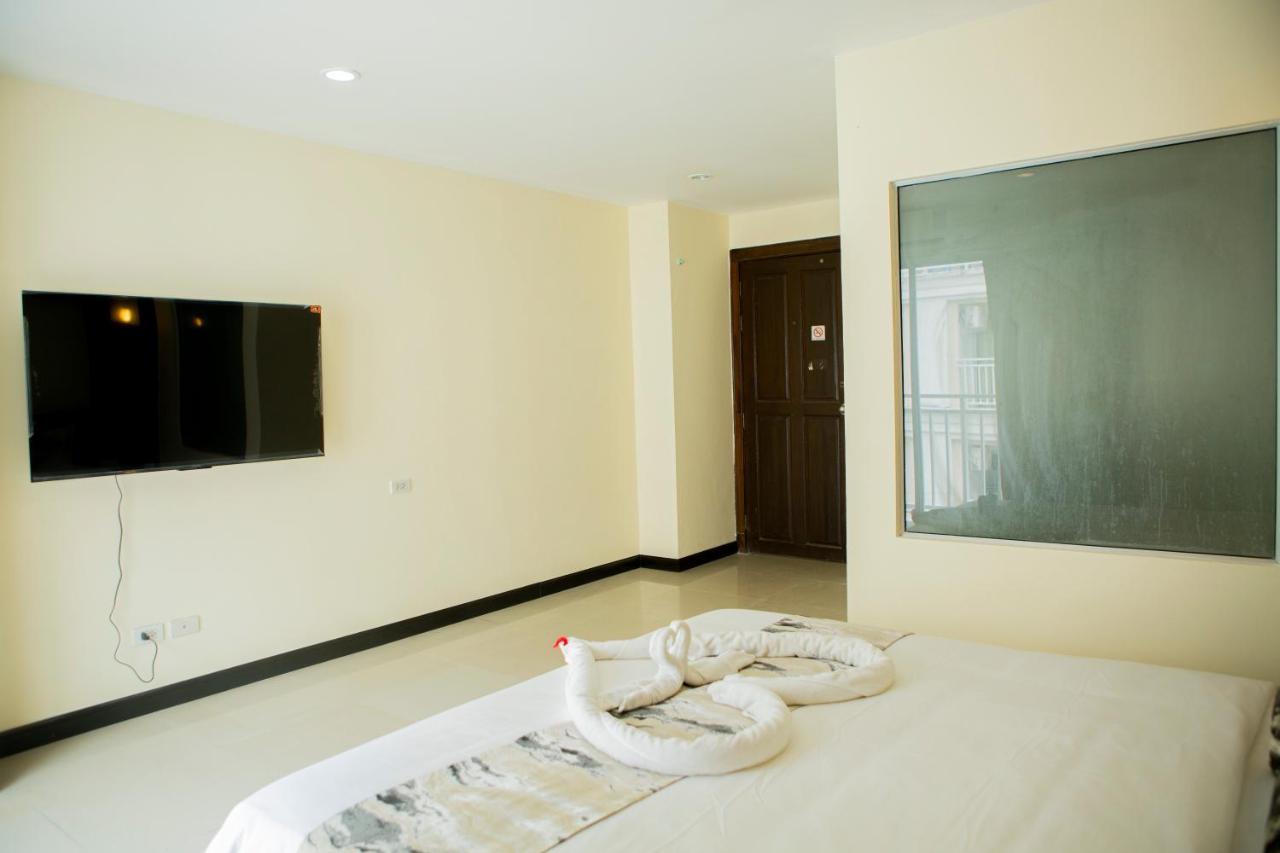 Blue Skyline Hotel Patong Exterior foto